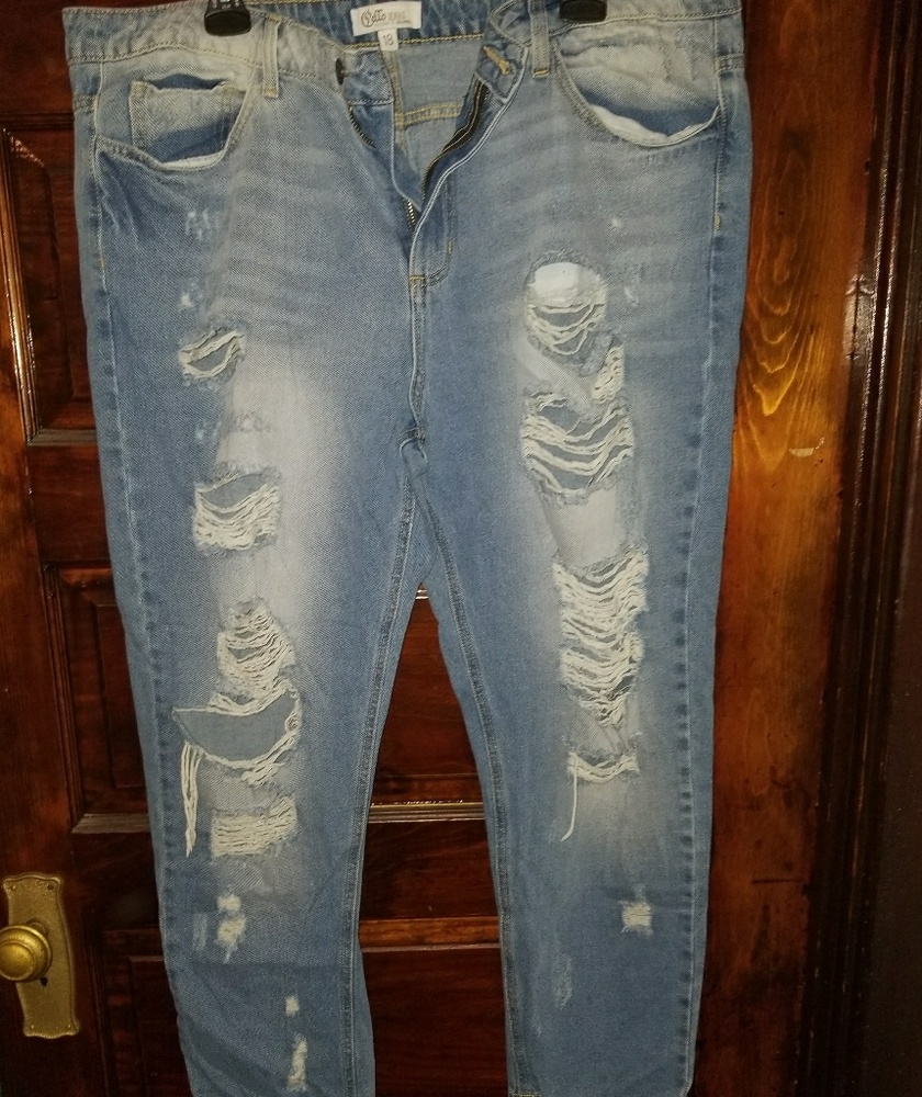 Distressed  boyfriend jeans